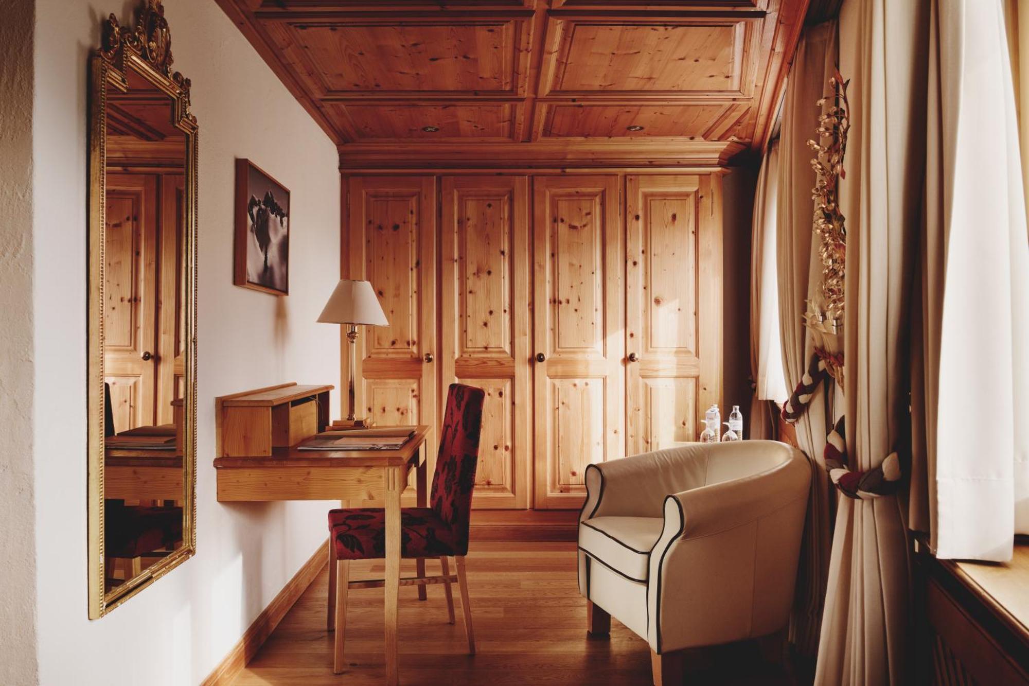 Burg Hotel Oberlech Экстерьер фото