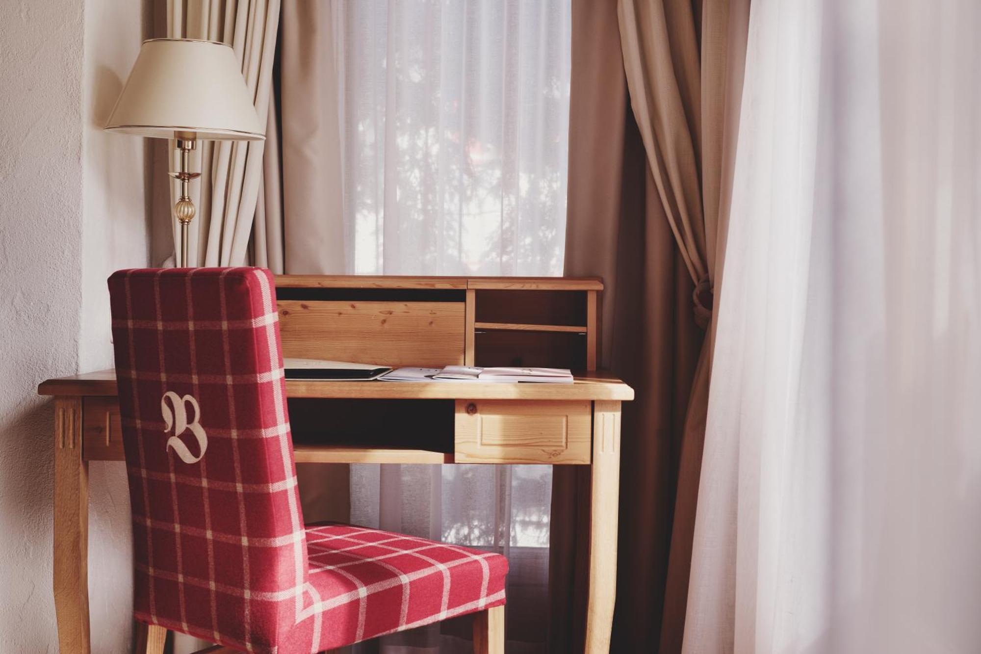 Burg Hotel Oberlech Экстерьер фото